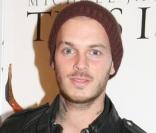 M. Pokora 