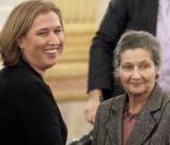Simon Veil et Tzipi Livni au prix Ilan Halimi le 2/12/09 à l'Assemblée nationale