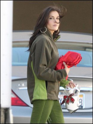 Teri Hatcher fête ses 45 ans sur le tournage de Desperate Housewives (8 décembre 2009)
