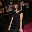 Les splendides Gemma Arterton et Sarah Harding... : deux beautés britanniques glamour et sexy !
