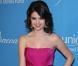 Selena Gomez, à l'occasion de l'Unicef Snowflake Ball 2009, qui s'est tenu au Beverly Wilshire Hotel de Beverly Hills, à Los Angeles, le 10 décembre 2009.