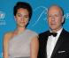 Emma Heming et Bruce Willis, à l'occasion de l'Unicef Snowflake Ball 2009, qui s'est tenu au Beverly Wilshire Hotel de Beverly Hills, à Los Angeles, le 10 décembre 2009.