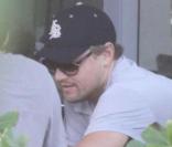 Leonardo DiCaprio, à l'occasion d'une petite partie de poker avec des amis, sous le soleil de Miami, le 8 décembre 2009.