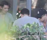 Leonardo DiCaprio, à l'occasion d'une petite partie de poker avec des amis, sous le soleil de Miami, le 8 décembre 2009.