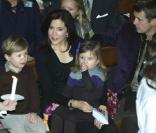 Mary et Frederik de Danemark se sont rendus avec leurs enfants Christian et Isabella à l'église, le 13 décembre 2009