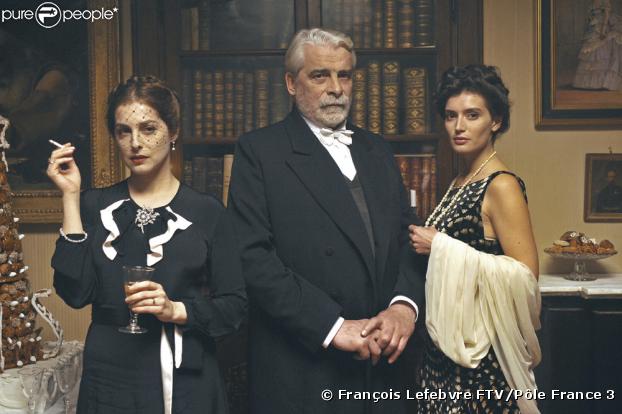 Antonia (Amira Casar), Ottavio (Jacques Weber) et Flavia (Hélène Seuzaret) : une famille d'arrivistes
