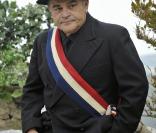 Ange Caponi (Jean Benguigui), nouveau mère 