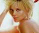 Charlize Theron en couverture de Max
