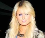 Paris Hilton a rendu hommage à Brittany Murphy, décédée le 20 décembre 2009, à l\'âge de 32 ans...