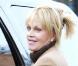 Melanie Griffith : En grande forme après l'opération de son cancer... elle prépare Noël à fond !