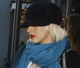 Christina Aguilera à Los Angeles après son accrochage avec un autre véhicule. Le 22/12/09