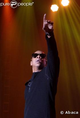 Jay-Z s'est associé à Mr. Hudson, décidément en plein essor, pour  Young Forever