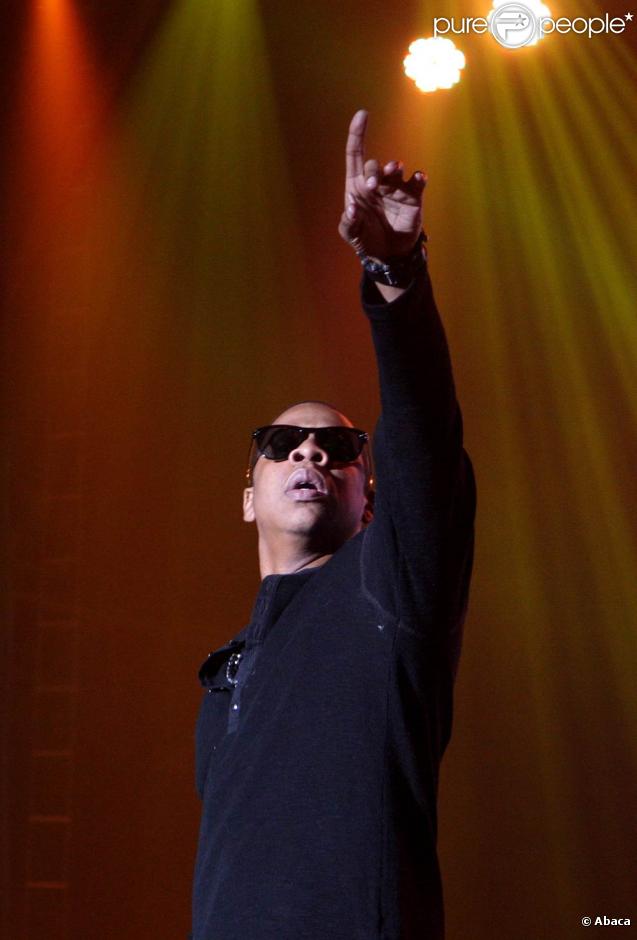 Jay-Z s'est associé à Mr. Hudson, décidément en plein essor, pour  Young Forever 