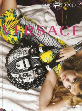 Georgia May Jagger pour Versace