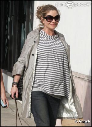 Rebecca Gayheart à Los Angeles, le 4 janvier 2010