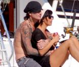 Tommy Lee en vacances à Mexico avec sa chérie (21 décembre 2009)