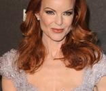 Quant Marcia Cross décide de se mettre sur son 31, elle ne lésine pas sur le décolleté plongeant 