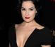 La plus sexy brunes sort le grand jeu. Dita Von Teese est sublime