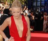 Blake Lively a un corps de rêve et le prouve ! 