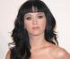 La pétillante Katy Perry a un joli décolleté
