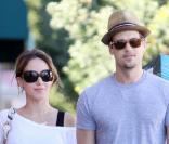Haylie Duff et son petit ami Nick Zano se promènent dans Toluca Lake par une très belle après-midi le 5 janvier 2010