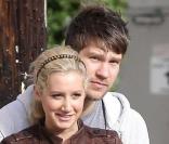 Ashley Tisdale et son petit ami Scott Speer sont allés faire les courses dans un supermarché de Toluca Lake le 10 janvier 2010