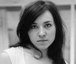 La séduisante Déborah Grall incarne Elisabeth, une conquête de Gainsbourg, dans  Gainsbourg (vie héroïque) .