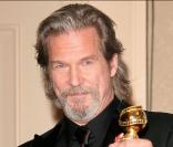 Meilleur acteur dans un drame ou comédie dramatique : Jeff Bridges (Crazy Heart) qui a reçu le prix des mains de Kate Winslet, lors de la 67e cérémonie des Golden Globes à Los Angeles le 17 janvier 2010
