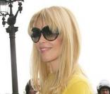 Claudia Schiffer lors du défilé Chanel Haute-Couture le 26 janvier 2010