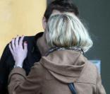 Kirsten Dunst et un ami lors d'un déjeuner le 6 février à Venice Beach
