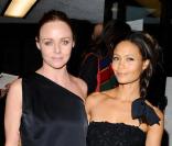 Stella McCartney et Thandie Newton à la présentation de Food, Inc., à Londres. 08/02/2010