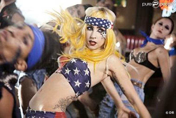 Image extraite du clip de Telephone (Lady Gaga feat. Beyoncé)