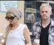 Nicole Richie et Joel Madden : même pour une séance shopping, les tourtereaux n'oublient pas d'être lookés ! Etre un couple tendances, ça se travaille tous les jours !  
