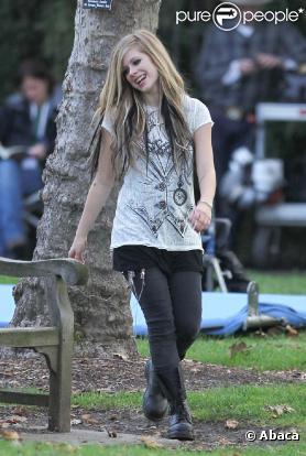 Avril Lavigne sur le tournage du clip  Alice Underground , fin janvier 2010 !