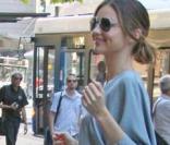 Miranda Kerr, une véritable fleur à Sydney