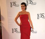 Mélanie Doutey avait misé sur la couleur avec une jolie robe fourreau à la 35ème Cérémonie des César, le 27 février 2010