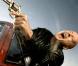 Après les guest stars musicales, Gorillaz s'offre... Bruce Willis pour le clip du premier extrait de l'album Plastic Beach : Stylo