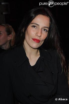 Zoé Félix au défilé Margiela à PAris le 5 mars 2010