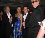Jeff Bridges et Maggie Gyllenhaal, à l\'occasion de la grande soirée organisée par le magazine <i>Vanity Fair</i>, juste après la 82e cérémonie des Oscars, à Los Angeles, le 7 mars 2010.