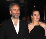Kate Winslet et Sam Mendes vont dîner en amoureux, en juin 2009. 