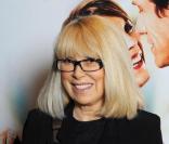 Mireille Darc embarque cet été sur le Queen Mary II