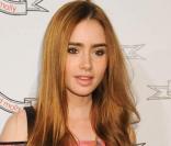 Lily Collins à l'occasion de l'ouverture de la nouvelle boutique Odd Molly, à Los Angeles, le 19 mars 2010.