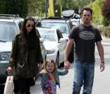 Kevin Dillon, sa femme Jane Stuart et leur fille Ava, à l'occasion de ses 3 ans, à Malibu, le 3 avril 2010.
