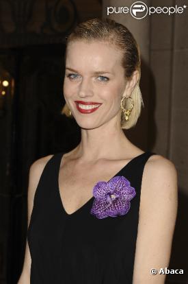 Eva Herzigova à la soirée 1.2.3 à Paris le 8 avril 2010 