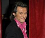 Yvan Le Bolloc'h tourne actuellement un téléfilm pour France 3, aux côtés de Francis Perrin et Davy Sardou.