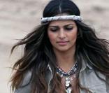 Camila Alves à Barcelone en plein shooting pour Pinko
