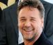 Russell Crowe éclatant de fierté... entouré de sa charmante femme et de leurs deux fils !