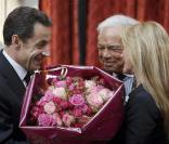 Nicolas Sarkozy et Ralph Lauren lors de la décoration de Ralph Lauren. Le 15 avril 2010
