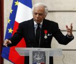 Ralph Lauren lors de la décoration de Ralph Lauren par Nicolas Sarkozy. Le 15 avril 2010