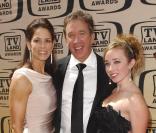 Tim Allen, maître de cérémonie, avec sa femme et sa fille(17 avril 2010, Culver City, USA)